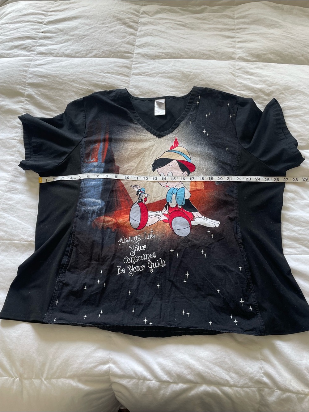 Disney Pinocchio Jiminy Cricket V-Neck Graphic Scrub Top 3XL Plus Black - Picture 9 of 11